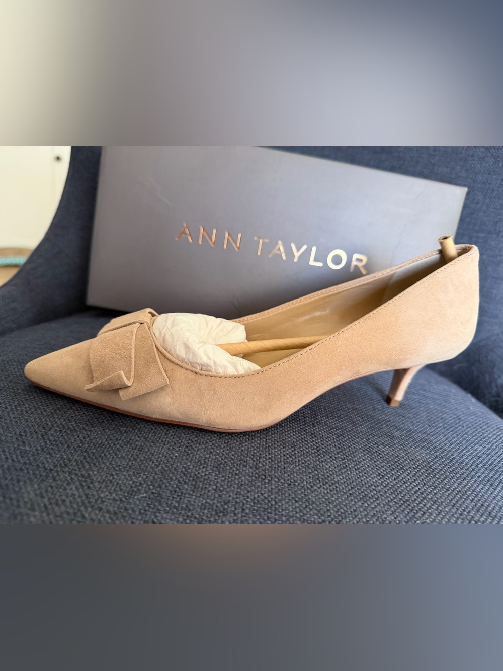 Ann Taylor Taupe Suede Pointed-Toe Bow Kitten Heels